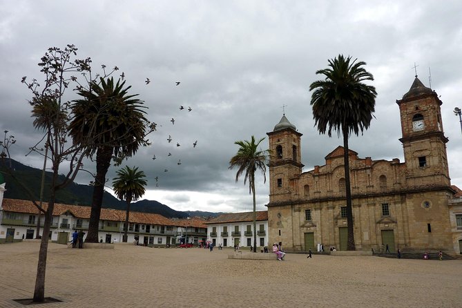 Salt Cathedral of Zipaquirá & Lake Guatavita: Private or Shared - Timing, transport, and the real cost of the day