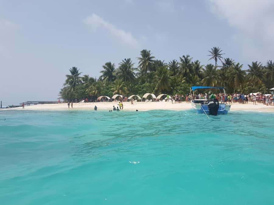 SAN ANDRES: BOAT TRANSFER + JOHNNY CAY - Booking flexibility and language