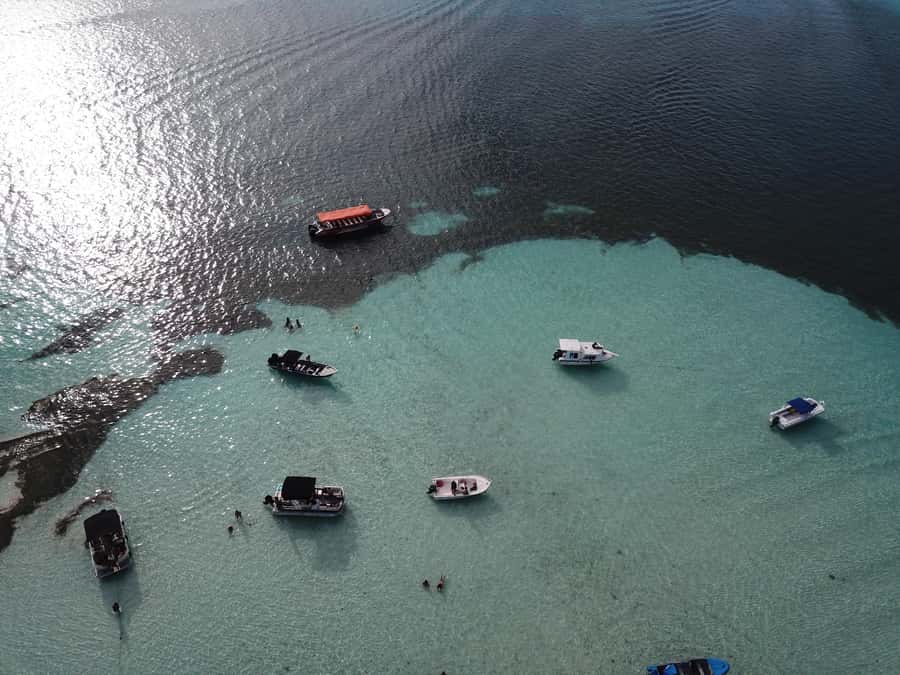 San Andrés: Island Pontoon Boat Tour - Rocky Cay and the final long stop