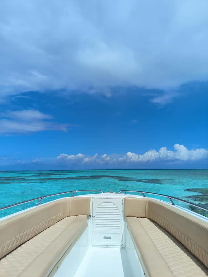 San Andres: Private San Andres Bay Tour by Luxury Speedboat - Rocky Key and the Nicodemus shipwreck