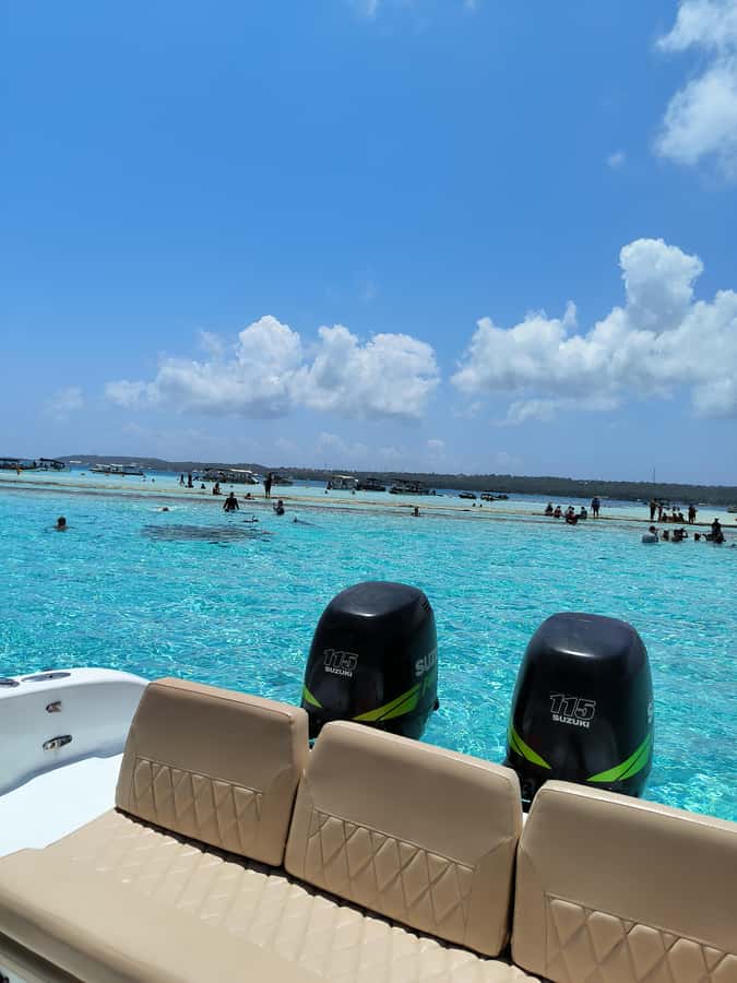 San Andres: Private San Andres Bay Tour by Luxury Speedboat - El Palito, a shallow place for easy water time