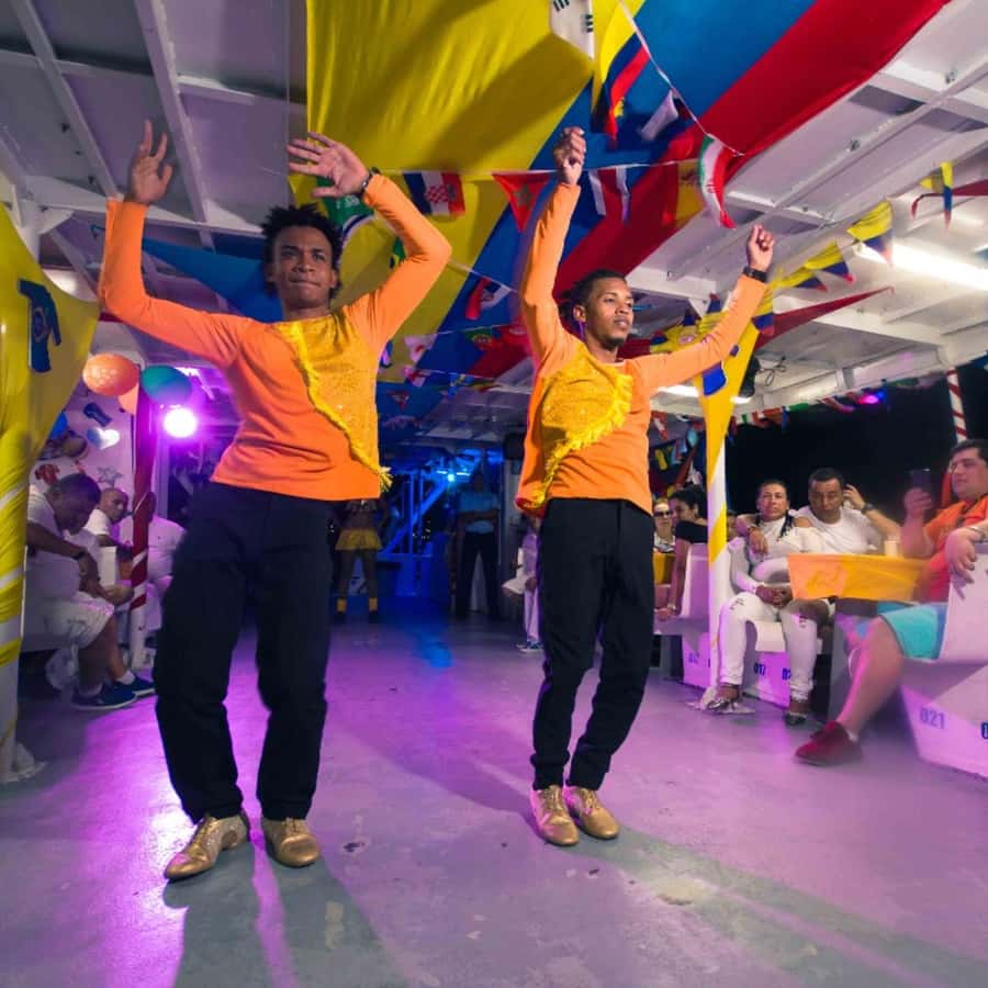 San Andres: White Party on boat with open bar, dinner and dancers! - How it fits into a San Andrés trip