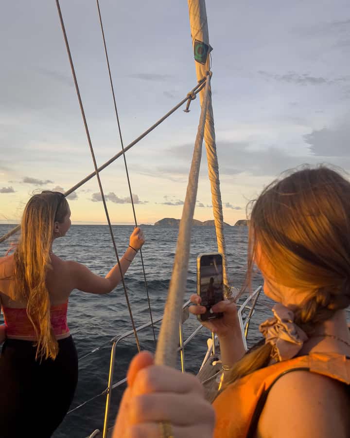Santa Marta Bay: Sunset on a sail boat - Practical things to bring and remember