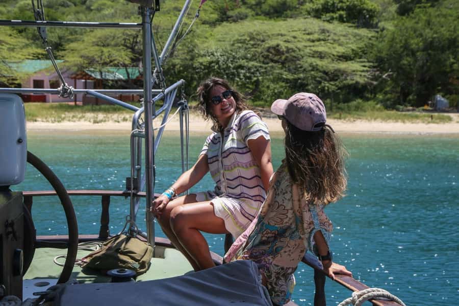 Santa Marta: Sailboat day tour to Tayrona Park - When Tayrona Park is closed