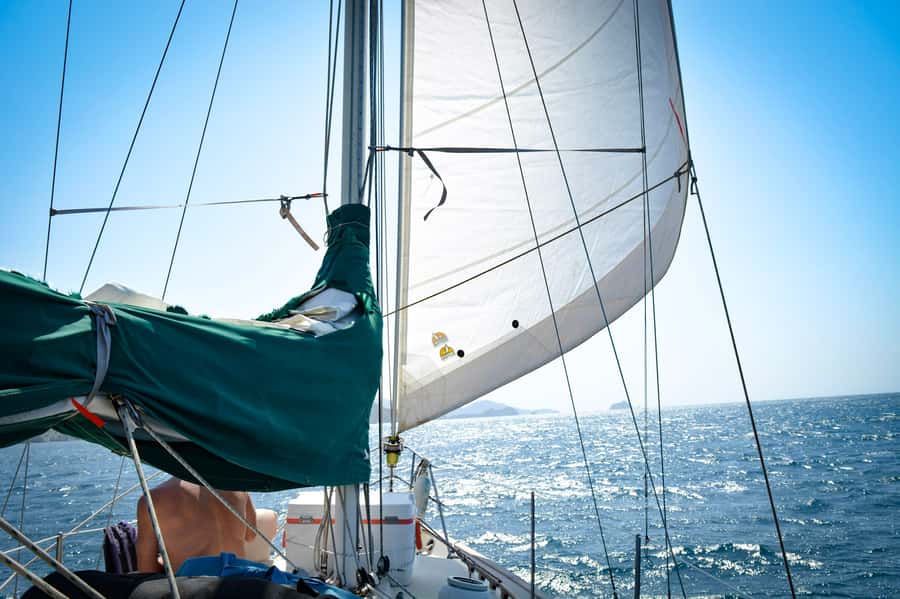 Santa Marta: Sunset Cruise Around the Bay - The safety briefing and first hour under sail