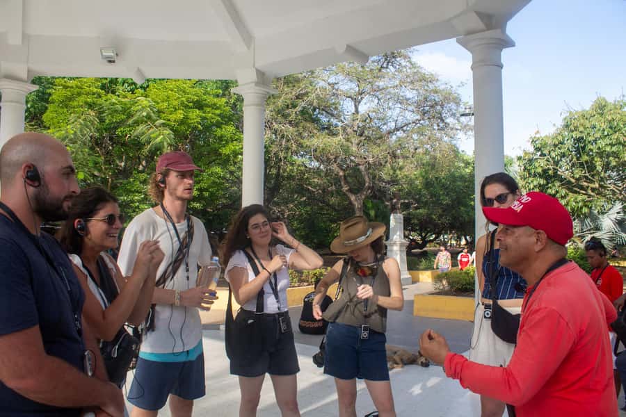 Shared Cartagena Old City Tour with Wireless Audio System - Plaza Bolívar, the cathedral, and Cartagena’s public life