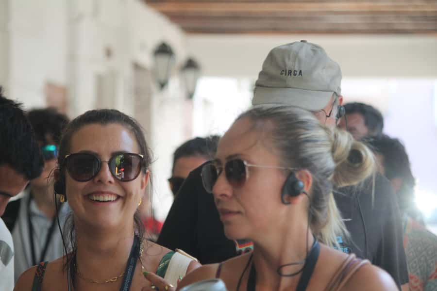 Shared Old Cartagena & Getsemani Tour with Wireless System - From Santo Domingo Square to Cartagena’s stone heart
