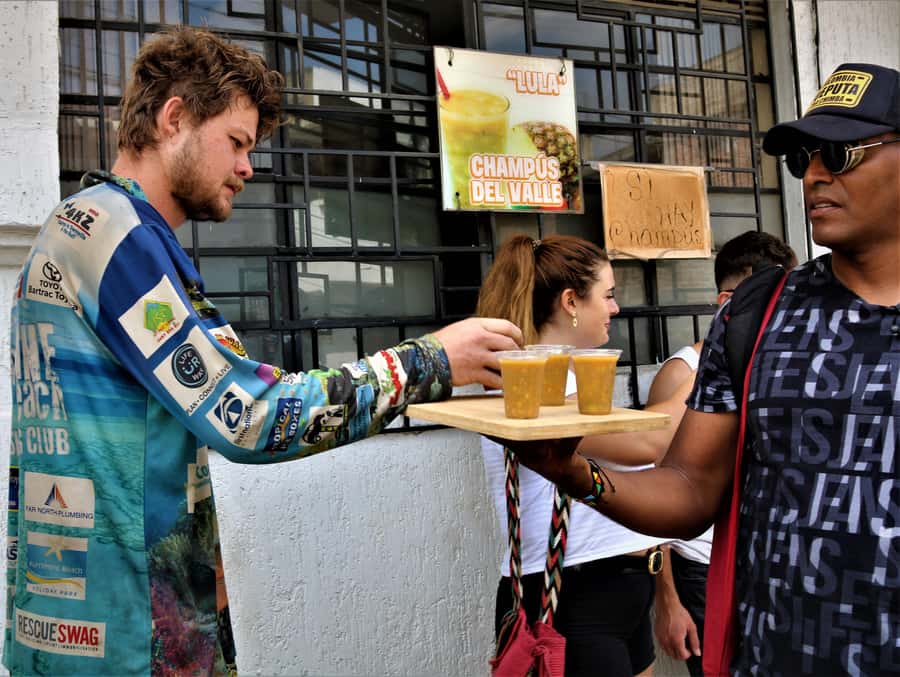 Shared Tour Cali's Local Food at Alameda Market - Entering Parque Alameda and meeting the guide