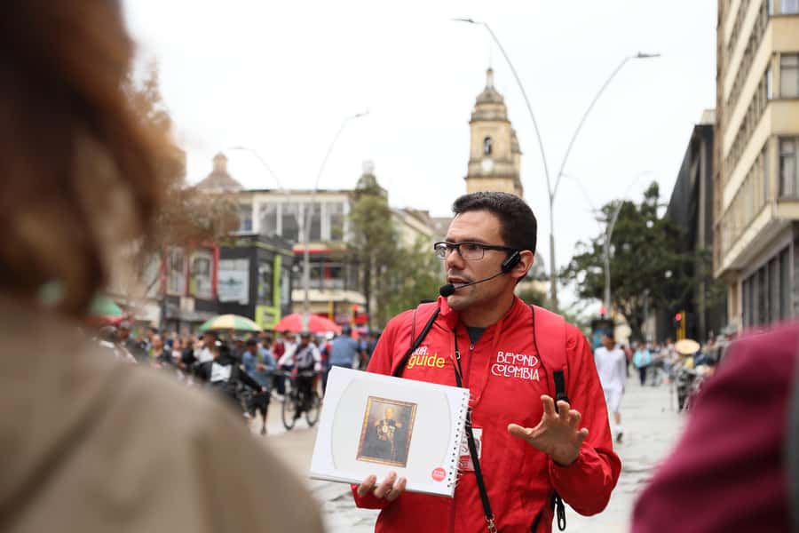 Shared Tour Colombian Conflict War, Drug Trafficking & Peace - Key points at a glance