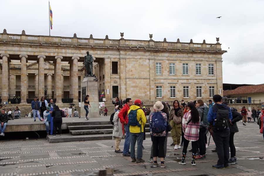 Shared Tour Colombian Conflict War, Drug Trafficking & Peace - Starting at the Museo del Oro