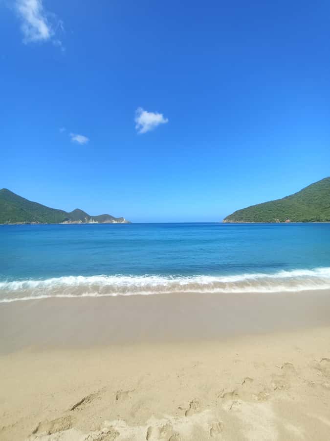 SPEEDBOAT TOUR TO TAYRONA CRISTAL BEACH - Swimming, coral, and the snorkeling question
