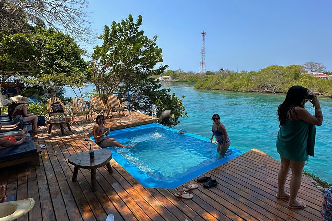 Sport Boat : Rosario Island,lunch on private island - How the cancellation terms protect your plans