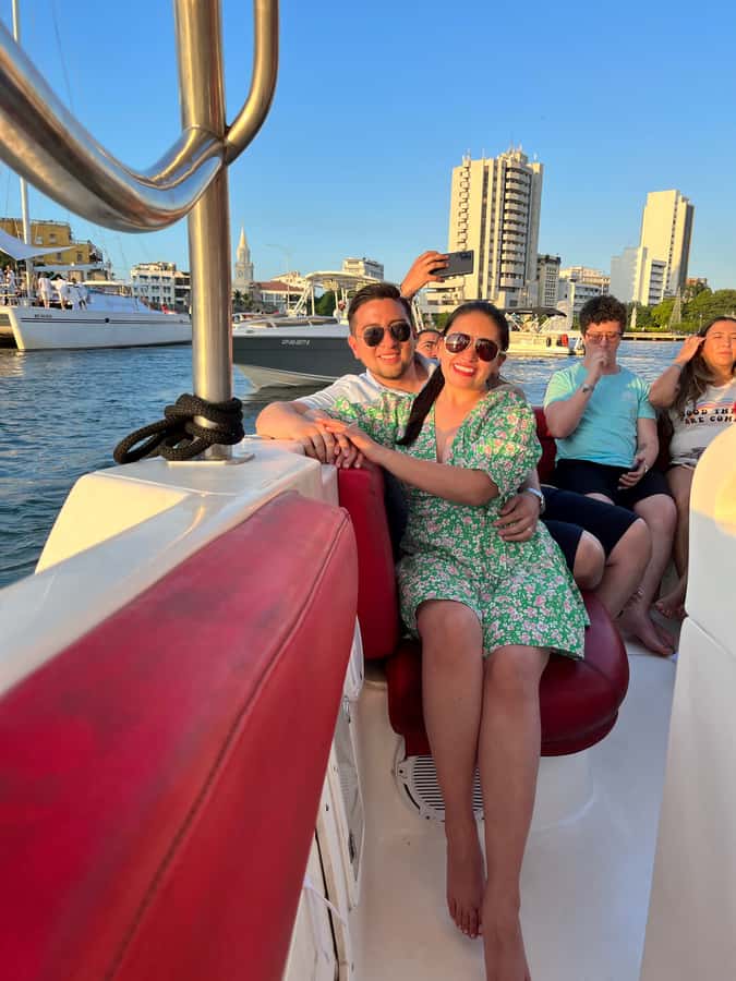 Sunset boat tour open bar and free club entrance Cartagena - Key points to know before boarding