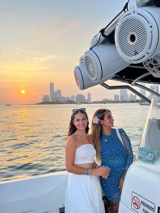 Sunset Party open bar on the bay while sharing with locals - Key points to know before you book