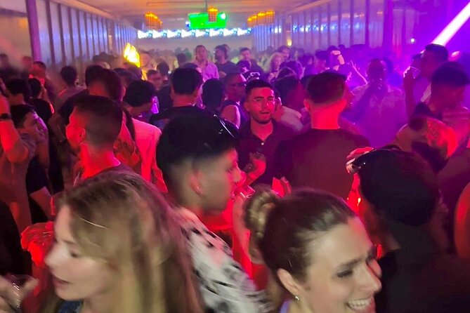 Theatron Party-Tour, 20 Clubs, Map, cocktail, bottle, After-party - Following the map through 20 clubs