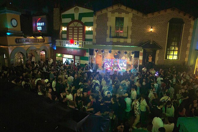 Theatron Party-Tour, 20 Clubs, Map, cocktail, bottle, After-party - The 5 a.m. after-party