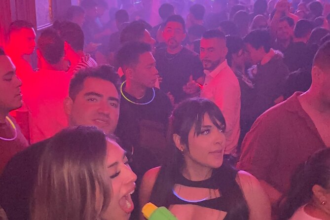 Theatron Party-Tour, 20 Clubs, Map, cocktail, bottle, After-party - Practical details that affect your night