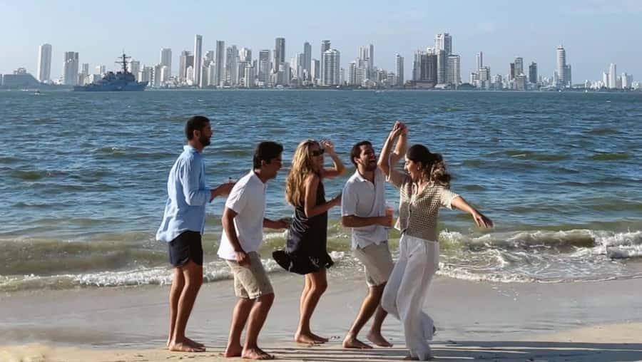 Tierra Bomba Island: A day at Marine Beach Club - Your First Welcome at Marine Beach Club