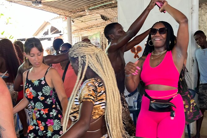 Tour a san Basilio de Palenque desde cartagena - Arriving in San Basilio de Palenque