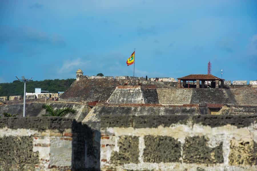 Tour Compartido al Castillo San Felipe de Barajas Cartagena - The tunnels make the fortress feel clever, not just massive