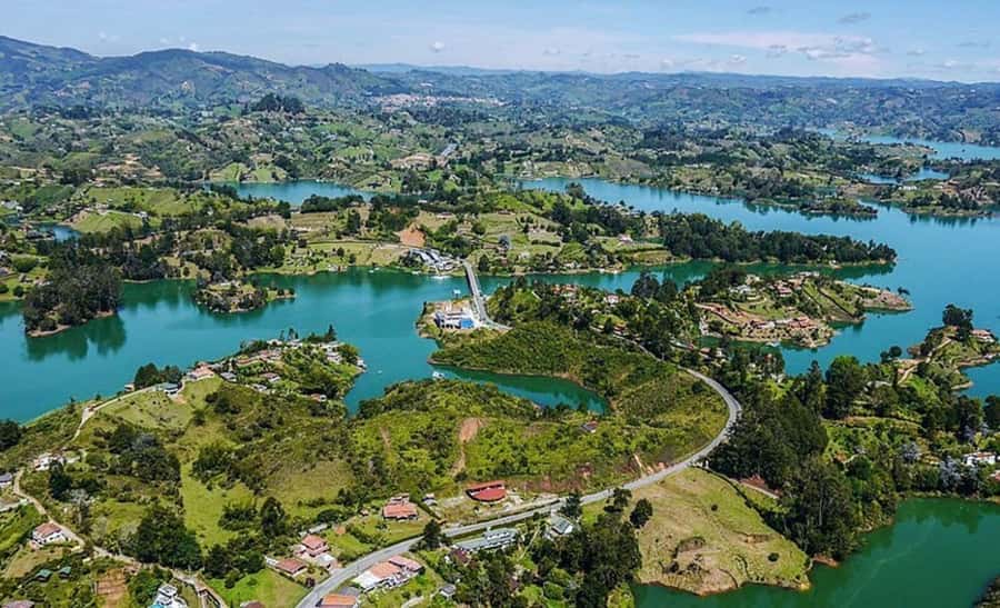 Tour Guatapé - Piedra del Peñol with departure from Medellín - Why this is a strong Medellín day trip