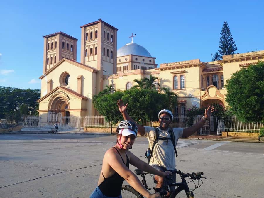 Tour in bike in Barranquilla - El Prado and the city’s changing character