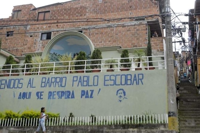 Tour Of Pablo Escobar - Starting at Blue Sky Parapente