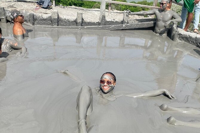Tour to the Mud Volcano in Cartagena with Lunch - The morning ride from Cartagena