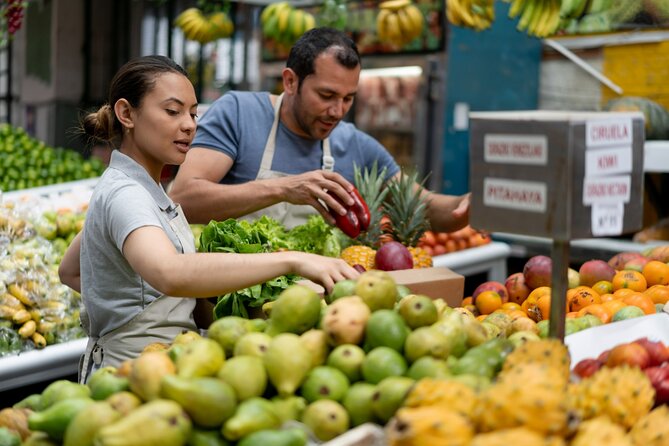 VIP Bogota City Tour: Farmers Market, Monserrate, Candelaria, 9hr - What this Bogotá day is trying to do