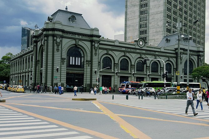 Walking tour downtown Medellín - Why this walk works as a first look at Medellín