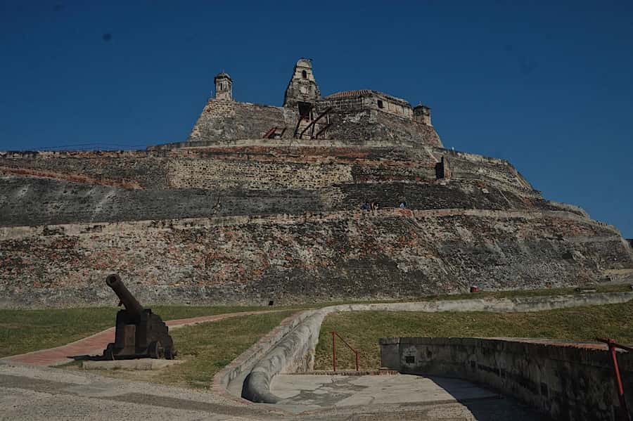 Walled City, Getsemani San Felipe Castle Cartagena City Tour - San Felipe Castle: Cartagena’s most imposing stop